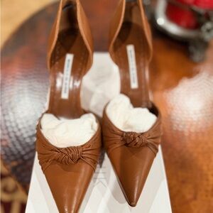 Manolo Blahnik Tan Leather Nappa Heels